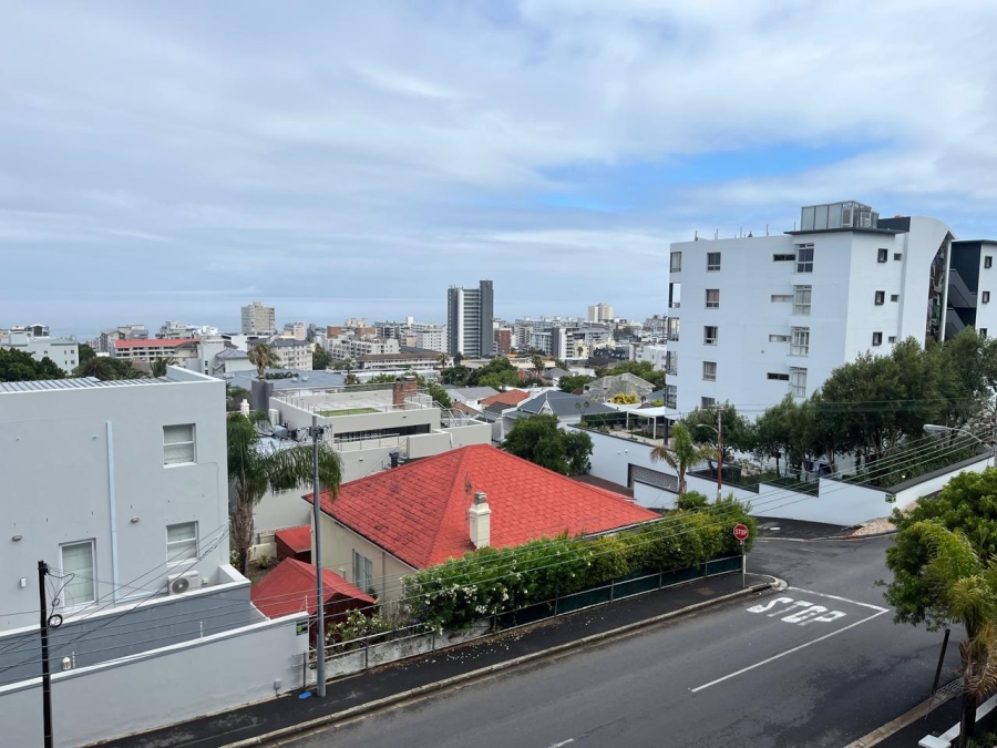 To Let 2 Bedroom Property for Rent in Fresnaye Western Cape
